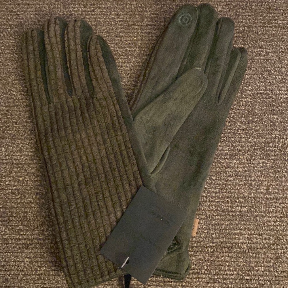 Do Everything With Love Touch Screen Gloves